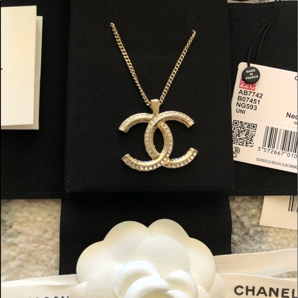 22c chanel collection